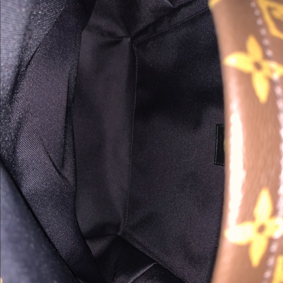 Louis Vuitton Palm Springs Monogram Backpack - Picture 7 of 11